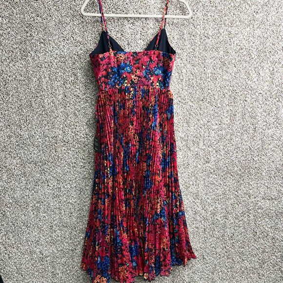 Lulus Dress Womens XS Sincerely Gorgeous Red Floral Pleated Fit & Flare Midi NWT - Picture 5 of 8